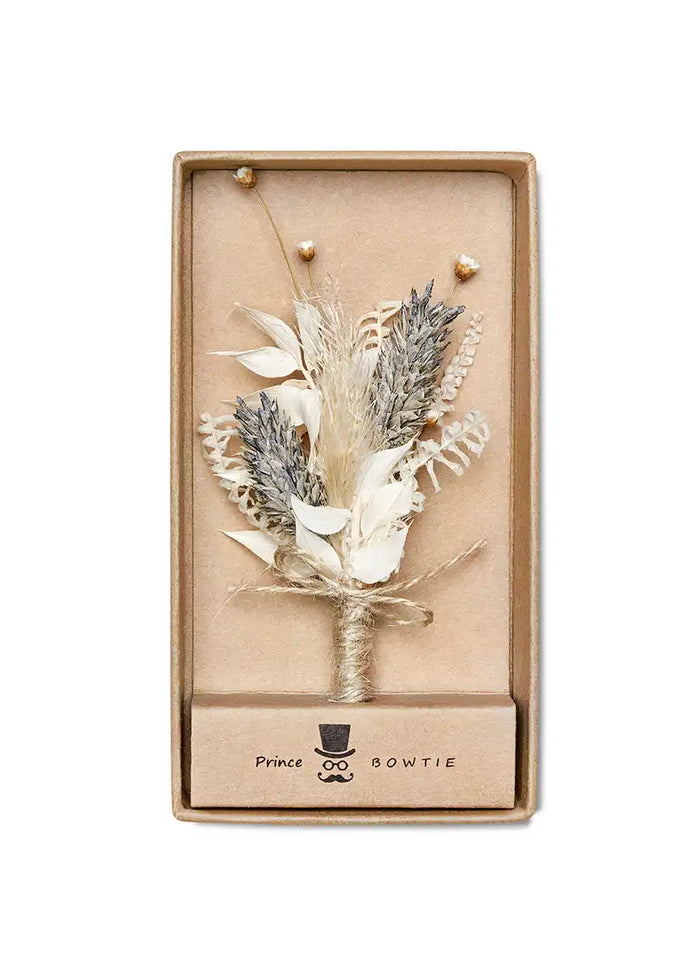 Hochzeitsanstecker aus Trockenblumen
