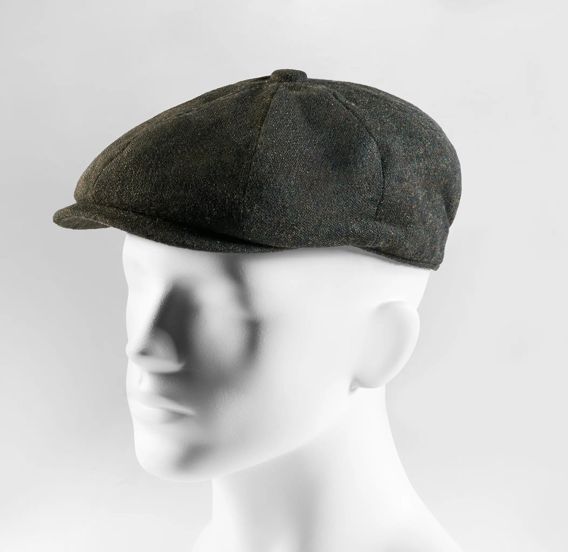 (Dunkelgrün) Ballonmütze Herren Tweed Newsboy Cap – Seitenansicht auf Mannequin