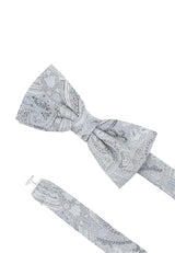 (Blau) Fliege Hochzeit Paisley Seide – Detailansicht mit verstellbarem Größenband