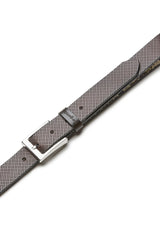 (Dunkelbraun) Ledergürtel Herren perforiert – Detailansicht Schnalle und Mikroperforation