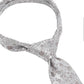 (Taupe) Hochzeitskrawatte Floral Seide – Detailansicht gebundener Knoten