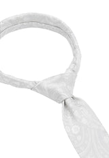 (Champagner) Hochzeitskrawatte Paisley – Detailansicht gebundener Knoten