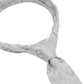 (Silber) Hochzeitskrawatte Paisley – Detailansicht gebundener Knoten