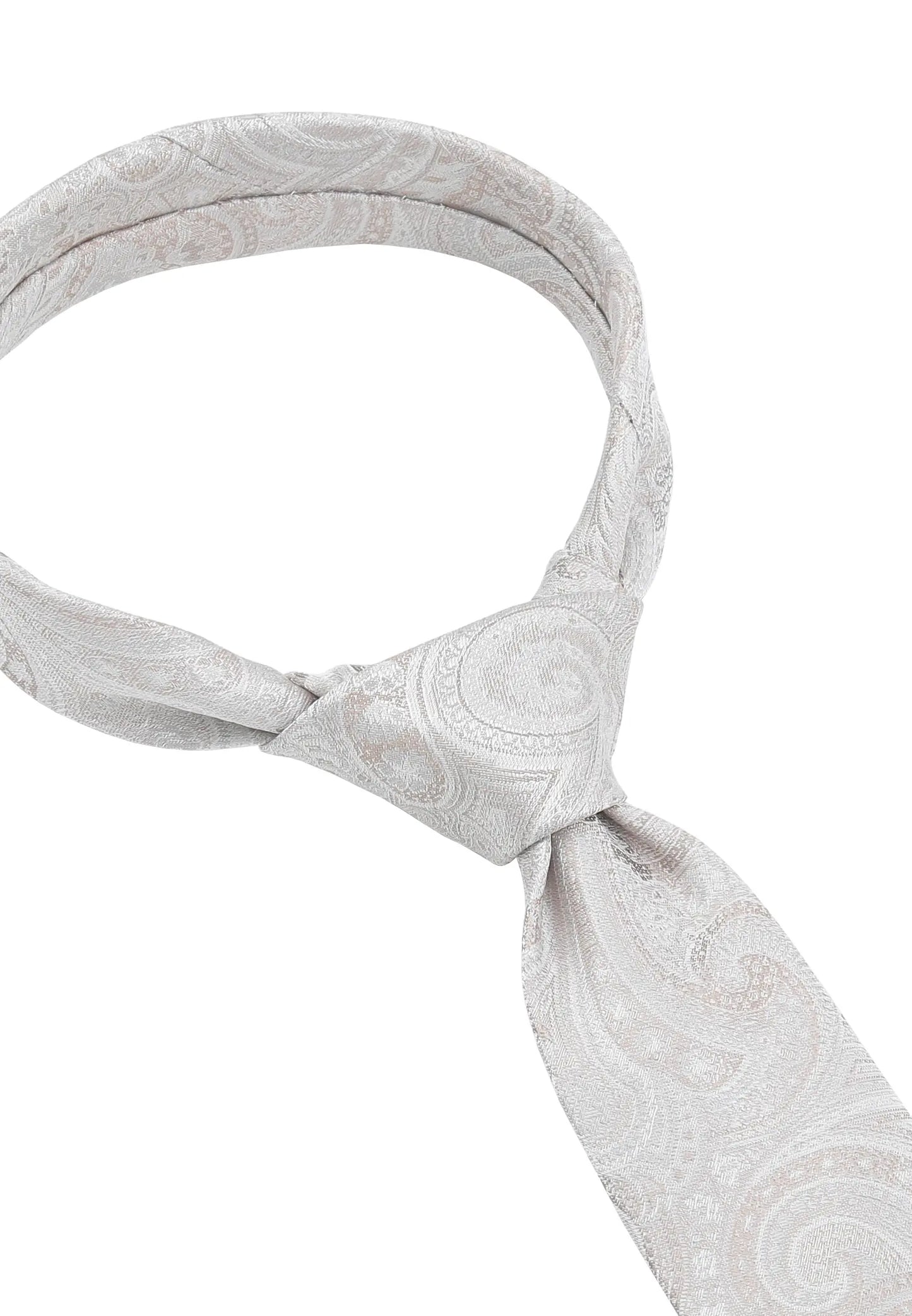 (Beige) Hochzeitskrawatte Paisley – Detailansicht gebundener Knoten