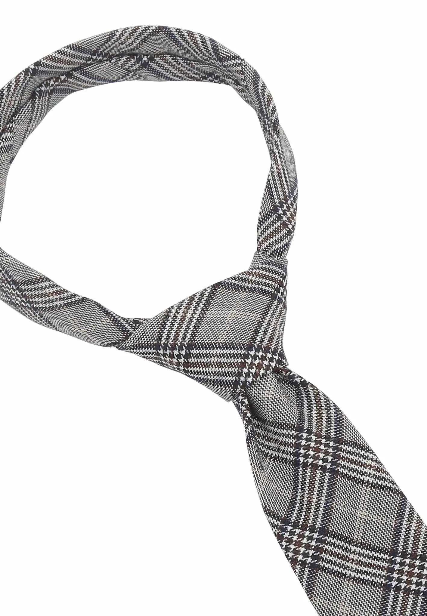 (Grau) Glencheck Krawatte für Herren, geknotet in Nahaufnahme, kariertes Muster
