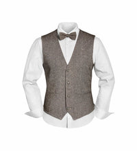 (Beige) Westen Set Herren Tweed mit Fliege – Outfit auf Mannequin mit weißem Hemd